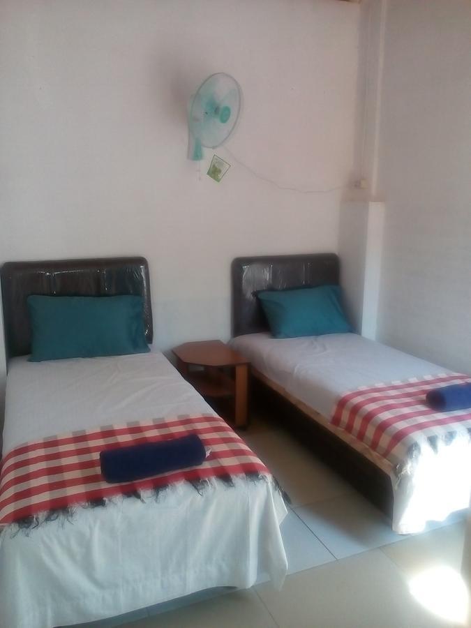 Izaac'S Bed & Breakfast 러비나 외부 사진