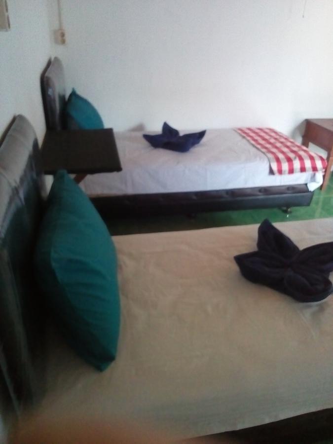 Izaac'S Bed & Breakfast 러비나 외부 사진